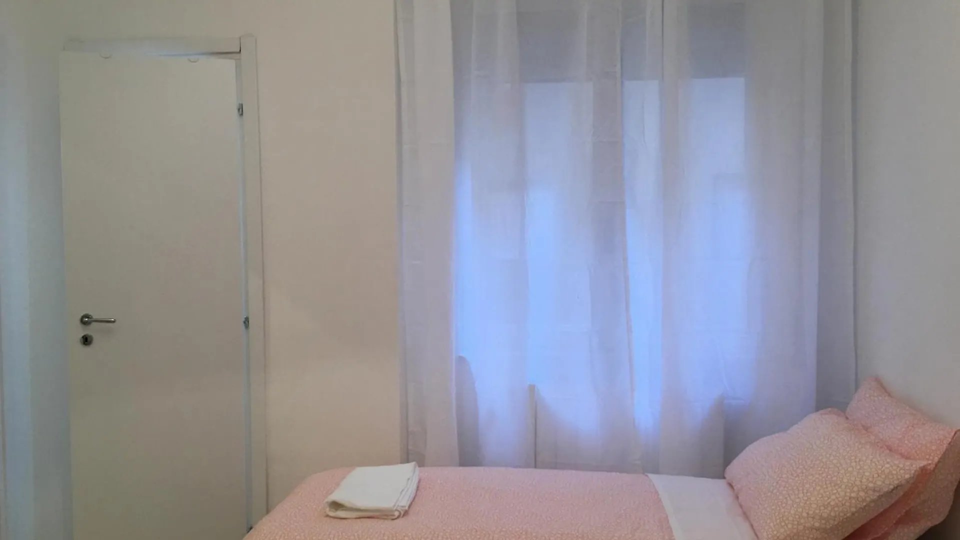 Cozy Nice Flats Milan City Apartment Italy